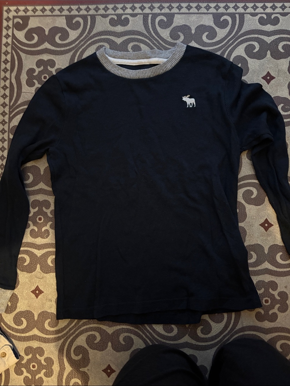 Abercrombie & Fitch boys  Navy Crewneck Sweater with Light Gray Trim